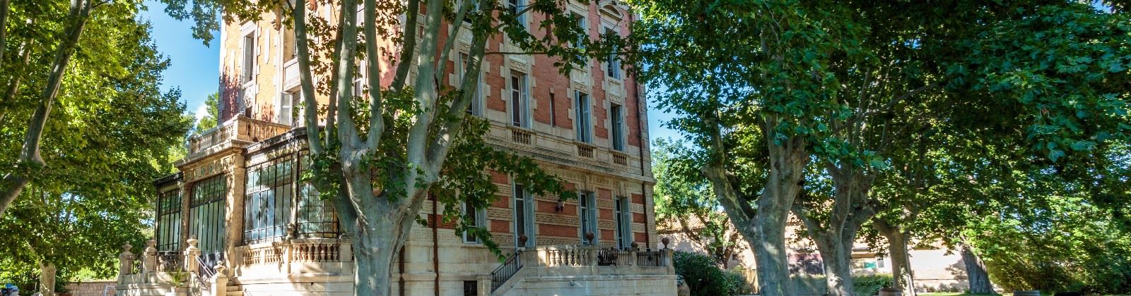 OLEVENE Image - Chateau-la-Beaumetane-Olevene-jardin-seminaire-reunion-evenement-