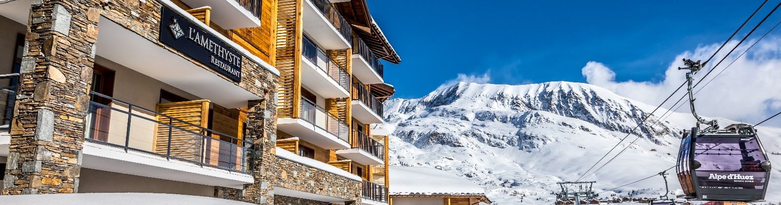 OLEVENE image - Hotel-Dariainor-Vue-Sur-Montagne-Exterieur-Olevene-