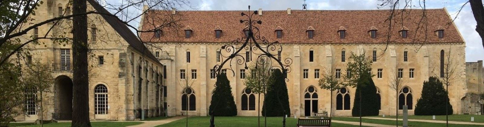 OLEVENE image - abbaye-de-royaumont-olevene-hotel-restaurant-congres-