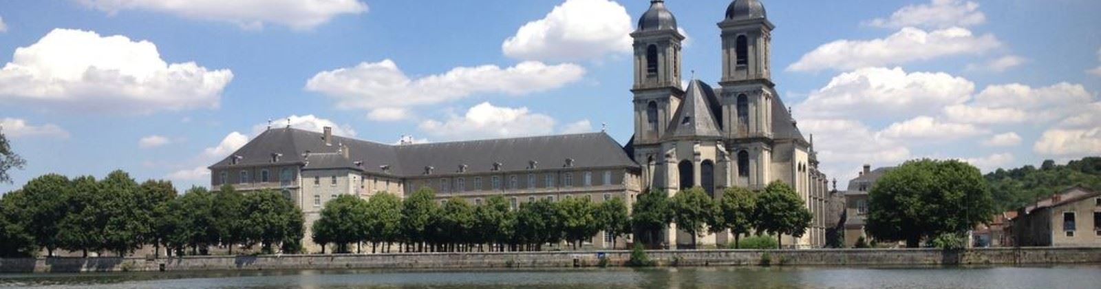 OLEVENE Image - abbaye-des-premontres-hotel-seminaire-restaurant-congres-