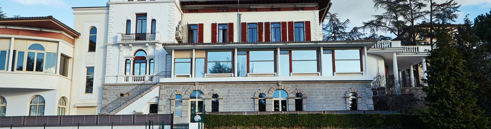 OLEVENE Image - casino-le-lion-blanc-olevene-hotel-restaurant-booking-evenement-events-meeting-congres-conference-reunion-