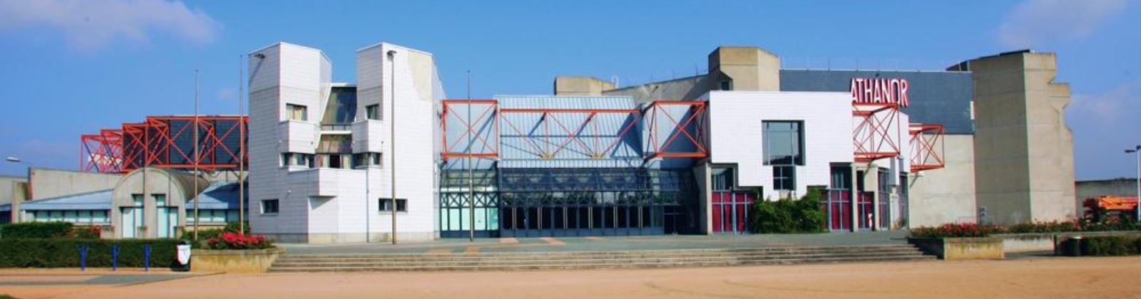 OLEVENE Image - centre-athanor-restaurant-hotel-olevene-reunion-