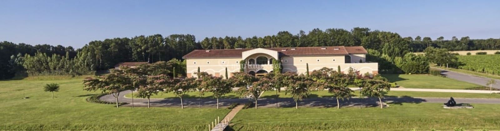 OLEVENE Image - chateau-cransac-olevene-hotel-restaurant-seminaire-booking-evenement-
