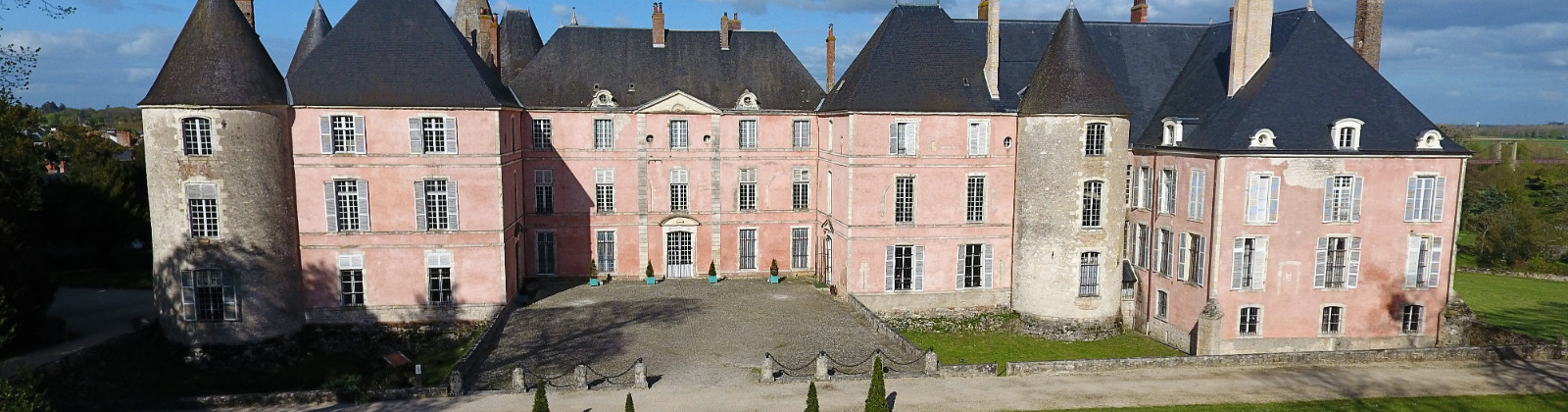 OLEVENE Image - chateau-meung-loire-olevene-event-