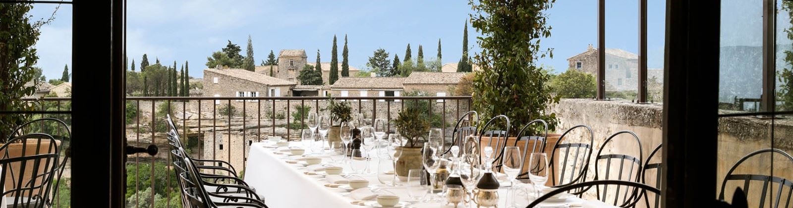 OLEVENE Image - la-bastide-de-gordes-et-spa-olevene-diner-seminaire-