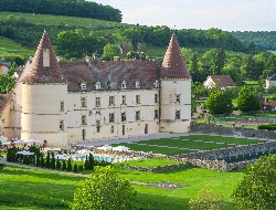 OLEVENE image - Chateau-de-chailly-facade-exterieure-olevene-