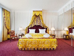 OLEVENE image - Hotel-Metropole-Chambre-François-Weyergans-Olevene-