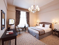 OLEVENE image - Hotel-Metropole-Chambre-supérieur-Olevene-