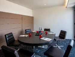 OLEVENE image - MERCURE VILLEFRANCHE LOBBY ()-