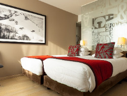 OLEVENE image - MERCURE VILLEFRANCHE LOBBY ()-