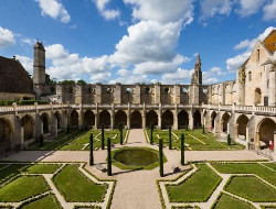 OLEVENE image - abbaye-de-royaumont-olevene-hotel-restaurant-seminaire-