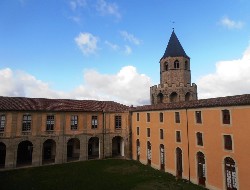 OLEVENE image - abbaye-ecole-de-soreze-olevene-restaurant-hotel-congres-