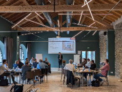 OLEVENE image - cabanes-bois-villalier-olevene-seminaires-