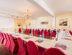 OLEVENE image - chateau-d-isenbourg-olevene-restaurant-seminaire-booking-