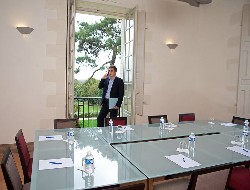 OLEVENE image - chateau-de-la-perriere-olevene-hotel-restaurant-seminaire-conference-booking-reunion-salle-