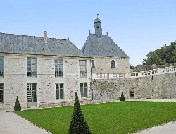 OLEVENE image - chateau-de-la-perriere-olevene-hotel-restaurant-seminaire-conference-booking-reunion-salle-evenements-convention-