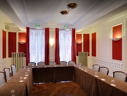 OLEVENE image - chateau-de-montchat-olevene-hotel-restaurant-seminaires-reunions-booking-conferences-