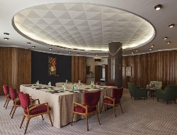 OLEVENE image - four-seasons-hotel-ritz-lisbon-olevene-salle-reunion-