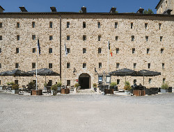 OLEVENE image - le-chateau-fort-hotel-restaurant-olevene-reunion-convention-