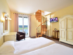 OLEVENE image - hotel-le-lac-olevene-events-