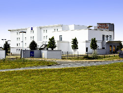 OLEVENE image - kyriad-chartres-olevene-reunion-