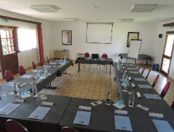 OLEVENE image - kyriad-chateauroux-olevene-conference-