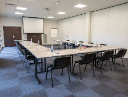 OLEVENE image - kyriad-laval-olevene-meeting-