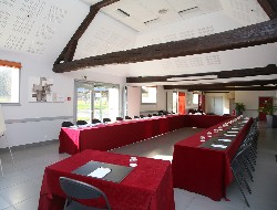 OLEVENE image - la-ferme-du-manet-olevene-restaurant-seminaire-salle-conference-