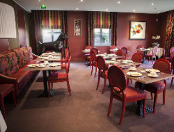 OLEVENE image - la-maison-rouge-olevene-restaurant-seminaires-reunion-convention-