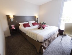 OLEVENE image - le-louisiane-andelnans-grande-salle-olv-
