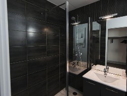OLEVENE image - le-louisiane-andelnans-grande-salle-olv-