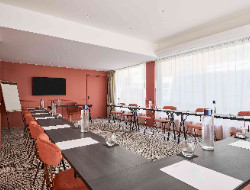 OLEVENE image - mercure-saint-raphael-plage-olevene-meeting-