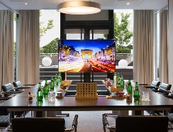 OLEVENE image - renaissance-paris-arc-triomphe-olevene-event-