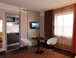 OLEVENE image - residence-mercure-grande-arche-olevene-meetings-